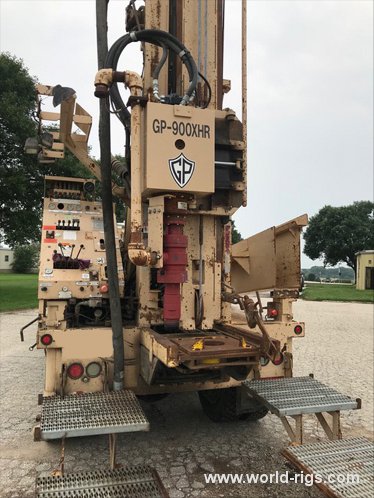 Gus Pech 900XHR Drilling Rig 